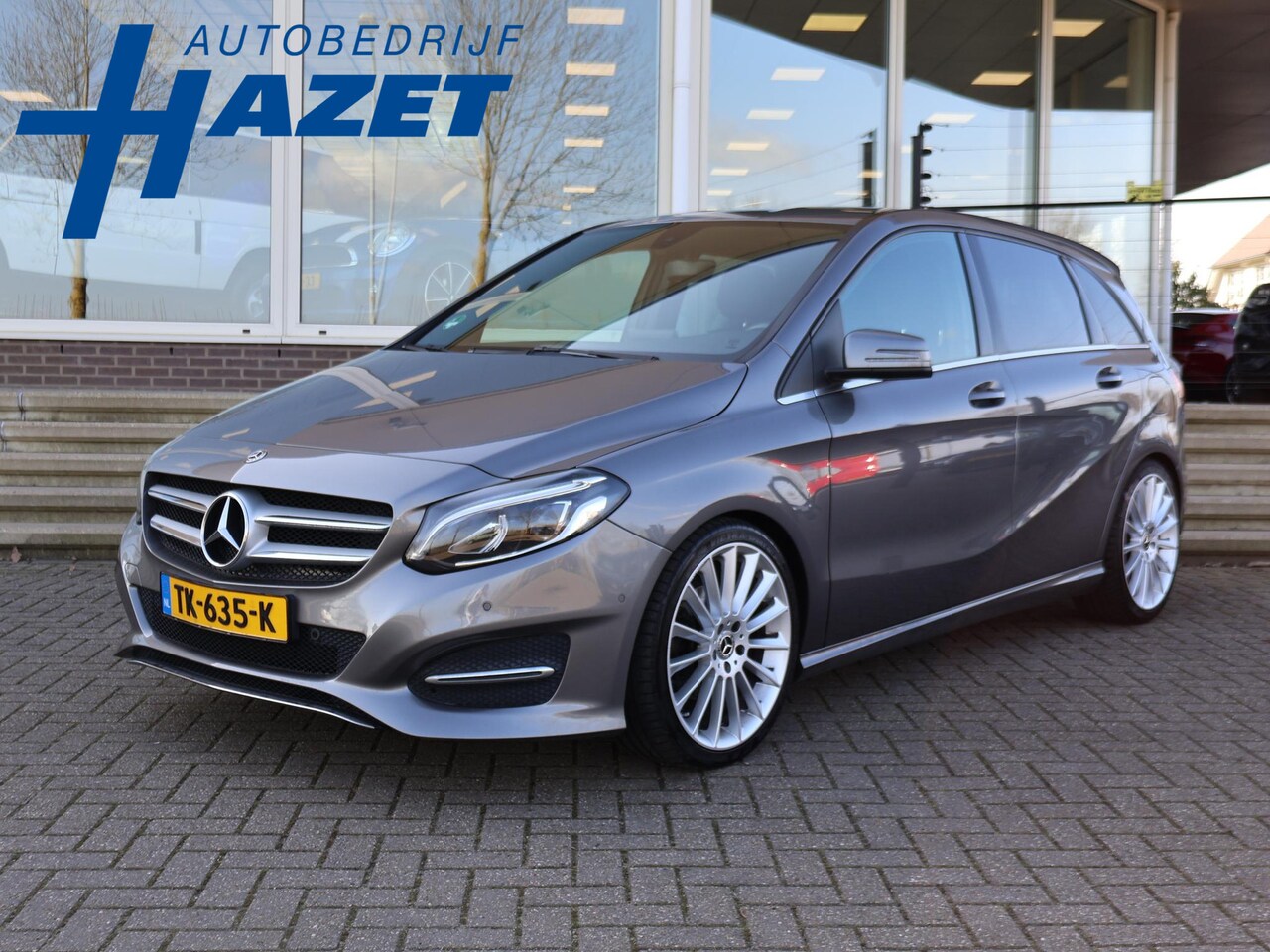 Mercedes-Benz B-klasse - 180 AUT. + 19 INCH LMV | TREKHAAK | LED | CAMERA | STOELVERW. | NAVIGATIE - AutoWereld.nl