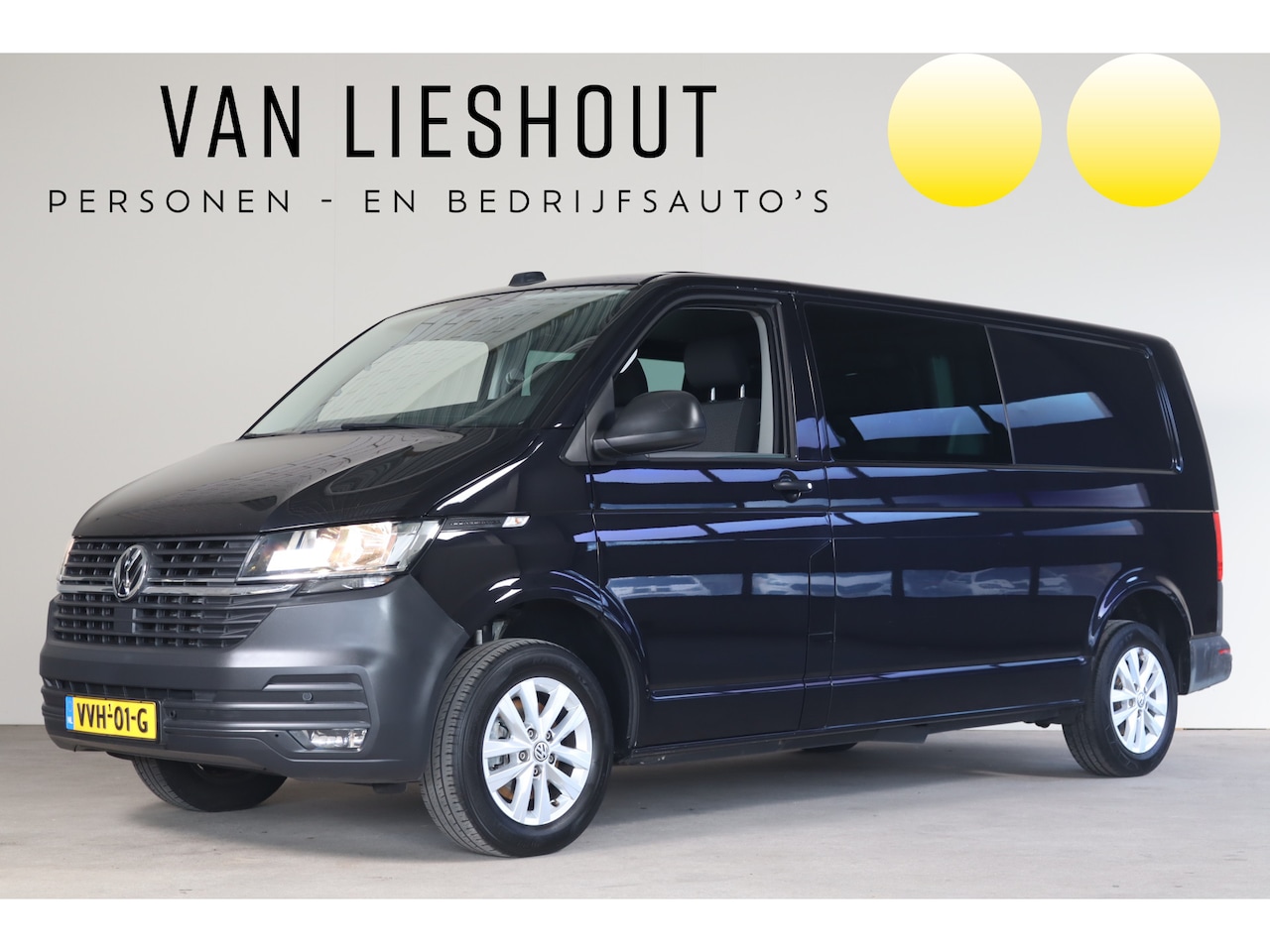 Volkswagen Transporter - 2.0 TDI L2H1 30 DC Highline BPM VRIJ!! Adop. cruise I Camera -- 2e PAASDAG OPEN 11.00 t/m - AutoWereld.nl
