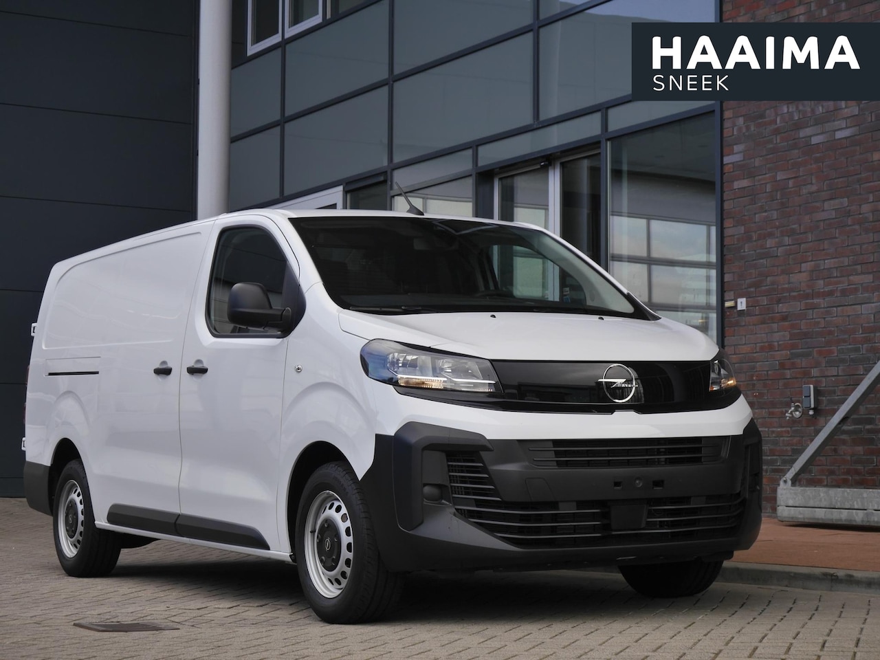 Opel Vivaro - 2.0 Diesel 145 L3 | Lage km.stand | 3 Zits Parkeersensoren achter | Regensensor | Achterde - AutoWereld.nl