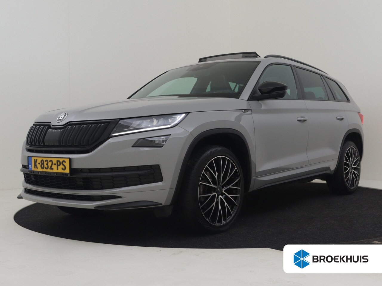 Skoda Kodiaq - 1.5 TSI Sportline Business 7p. 150PK 7-DSG/AUTO | Panoramadak elektrisch | Trekhaak | Stoe - AutoWereld.nl