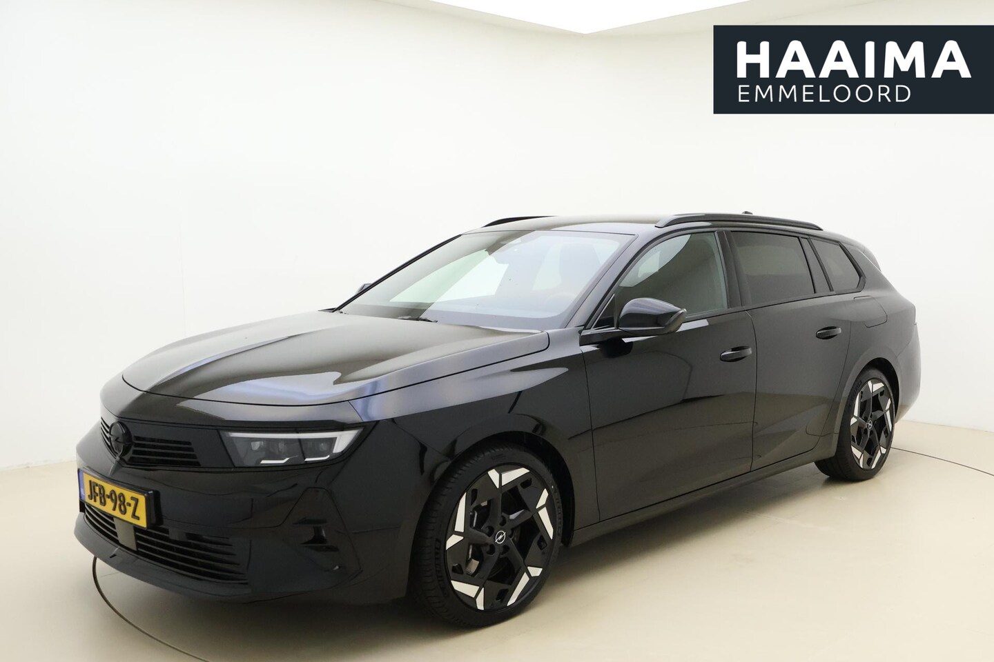 Opel Astra Sports Tourer - 1.6 Turbo Plug In Hybrid 225 pk GSE | Alcantara bekleding | HUD | 18" LMV | Black pakket | - AutoWereld.nl