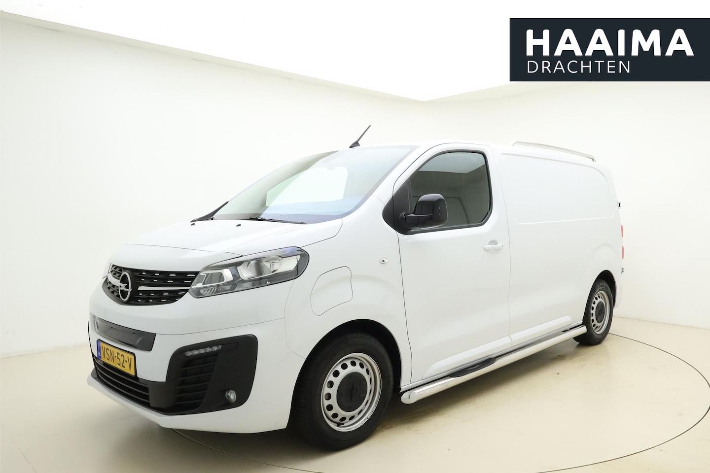 Opel Vivaro-e - L2H1 Innovation 75 kWh | Navigatie pakket | Climate Control | Camera achter | Apple Carpla - AutoWereld.nl