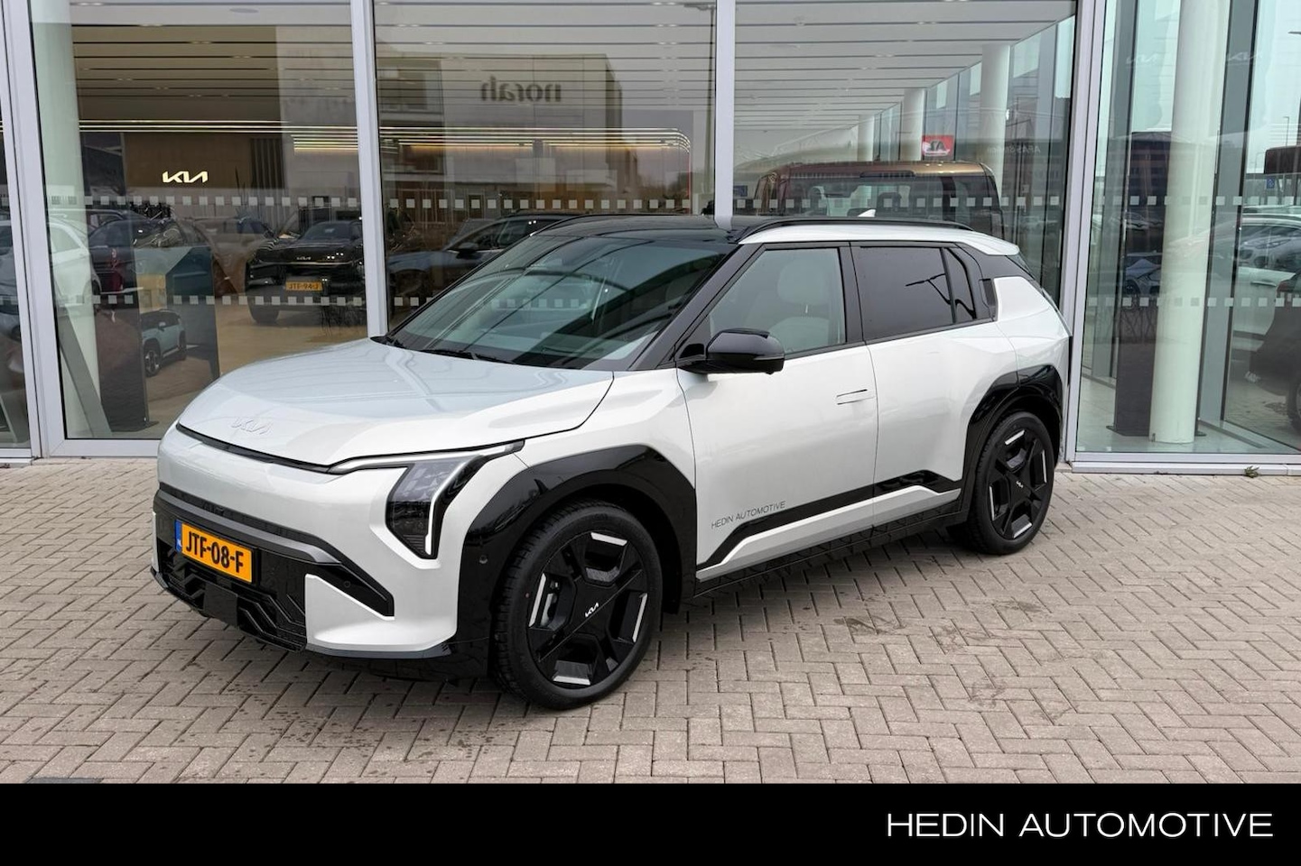 Kia EV3 - GT-PlusLine 81.4 kWh | Alleen beschikbaar voor proefritten | Harman Kardon | Schuifdak | S - AutoWereld.nl