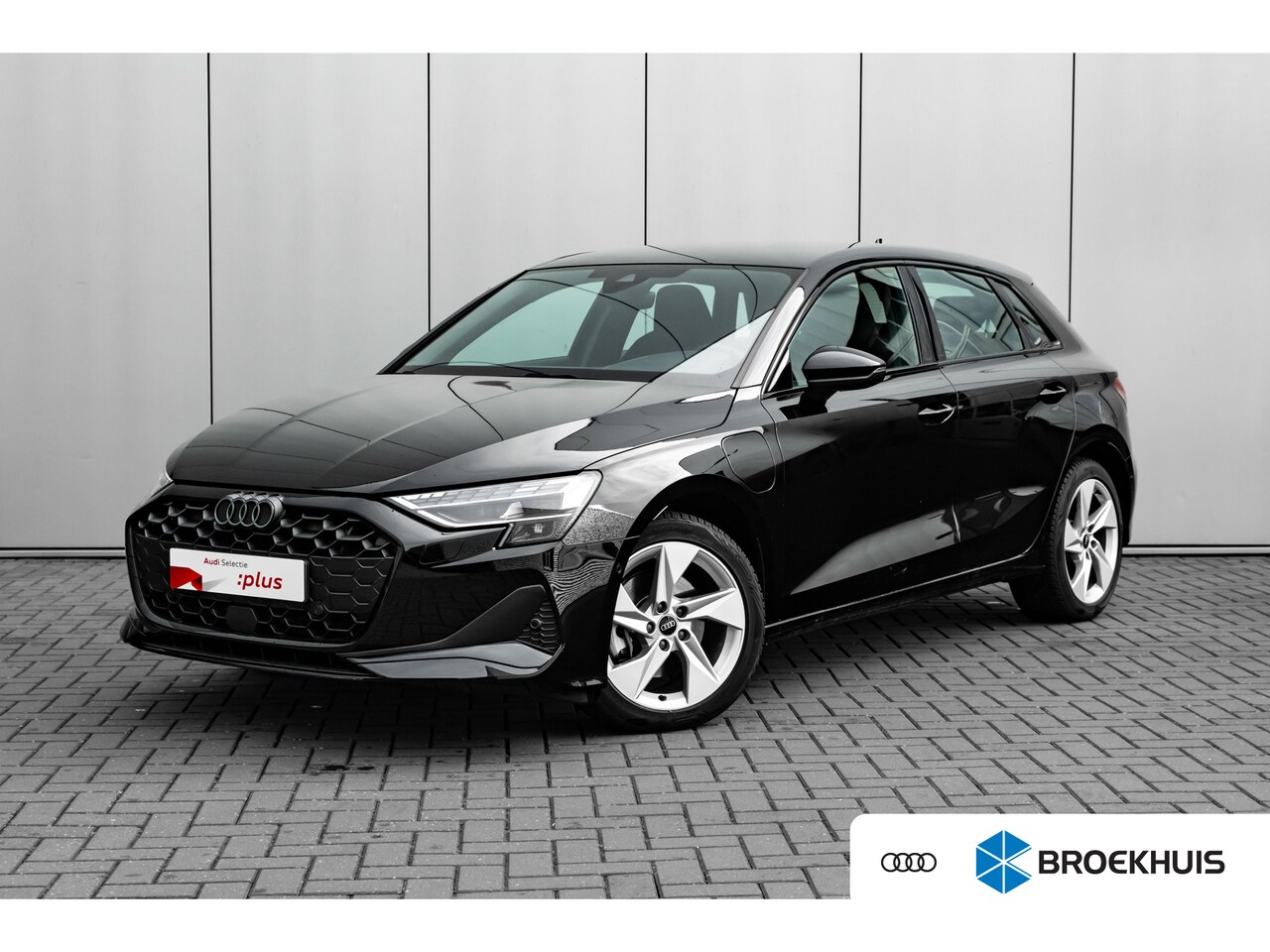 Audi A3 Sportback - 40 TFSI e Advanced edition 204 PK | Achteruitrijcamera | Voorstoelen Verwarmd | Apple Carp - AutoWereld.nl