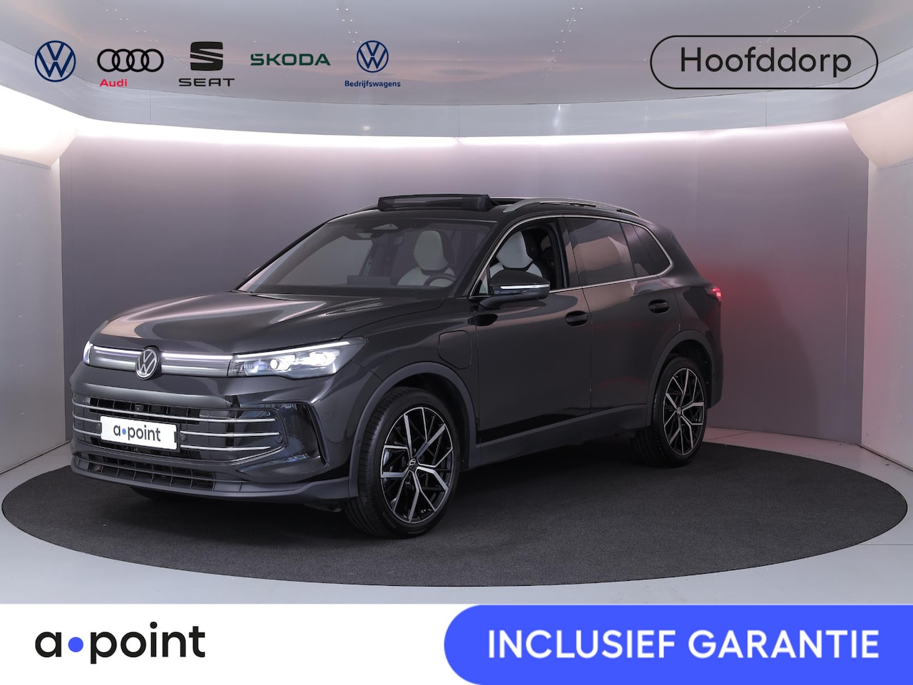 Volkswagen Tiguan - 1.5 eHybrid Elegance 204 pk Automaat (DSG) | SOH 100% | Verlengde garantie | Navigatie | P - AutoWereld.nl