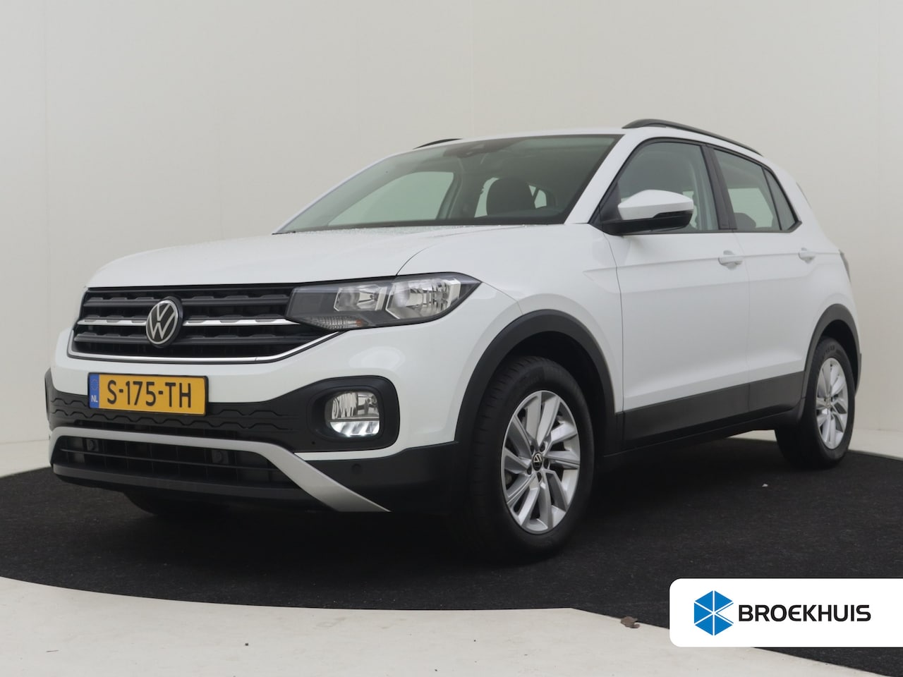 Volkswagen T-Cross - 1.0 TSI Life 95Pk | Cruise control adaptief | Parkeersensoren | Apple carplay Android auto - AutoWereld.nl