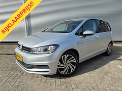 Volkswagen Touran - 1.2 TSI 7persoons, clima, wegklapbare trekhaak, stoelverwarming, parkeersensoren