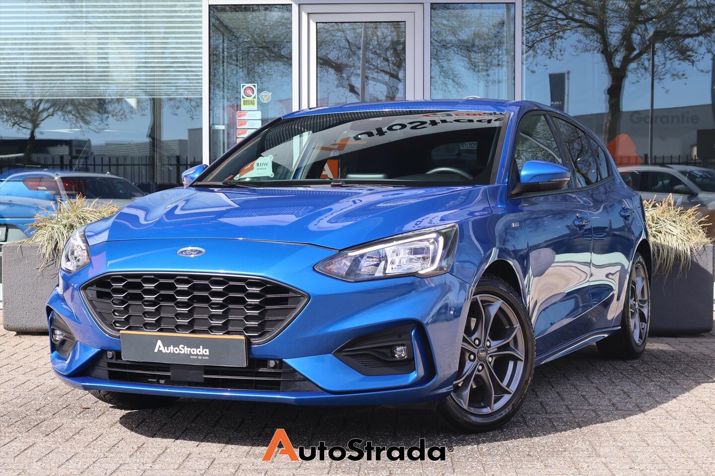 Ford Focus - 1.0 ST-Line 155pk | Cruise | Virtual | Navigatie | LED | Winter Pakket | Climate | Carplay - AutoWereld.nl