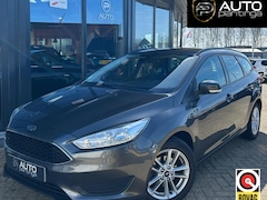 Ford Focus Wagon - 1.0 Trend Edition | Zeer Nette Staat | NL AUTO | Onderhoudshistorie | Trekhaak | Parkeerse