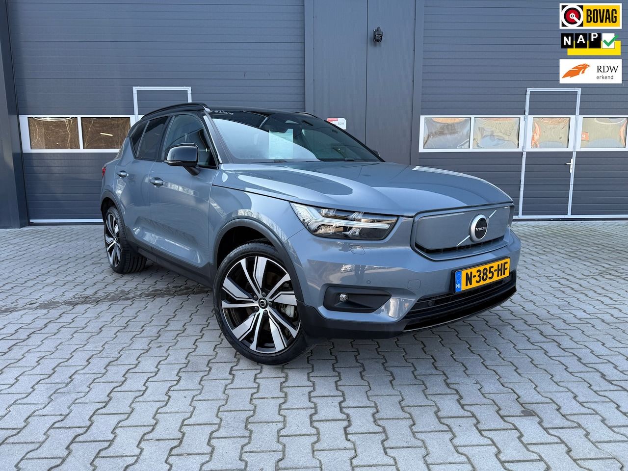 Volvo XC40 - Recharge P8 AWD R-Design Premium audio, camera - AutoWereld.nl