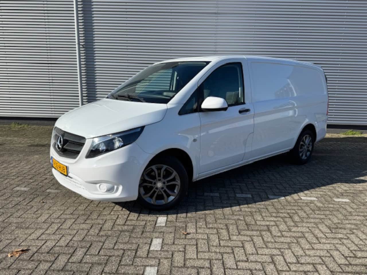 Mercedes-Benz Vito - 114 CDI Lang 114 CDI Lang,Cruisecontrol,Navigatie,Camera,Lm-velgen, Bluetooth, - AutoWereld.nl