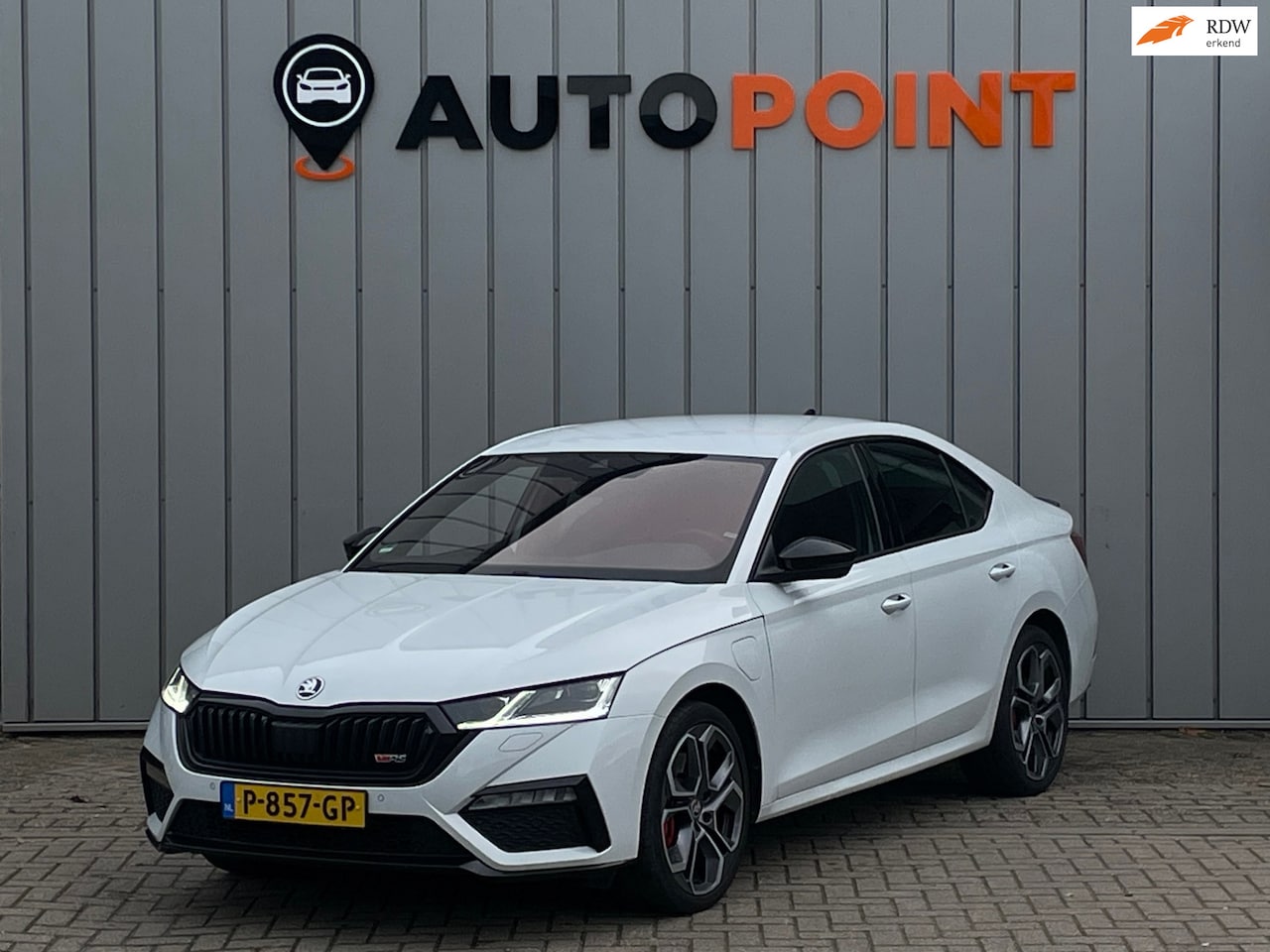 Skoda Octavia - 1.4 TSI RS iV PHEV incl btw Business SOH 91% - AutoWereld.nl