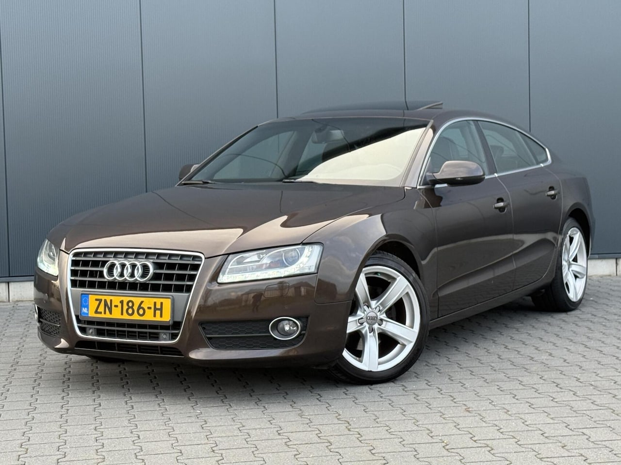Audi A5 Sportback - 1.8 TFSI Audi Exclusive - Schuifdak - Xenon - Gemodificeerd - AutoWereld.nl