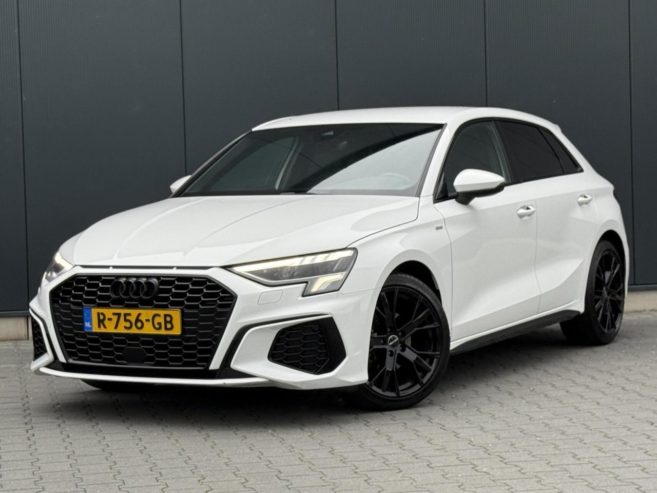 Audi A3 Sportback - 30 TFSI 3x S-Line Led Matrix - Virtual Cockpit - Cruise - AutoWereld.nl