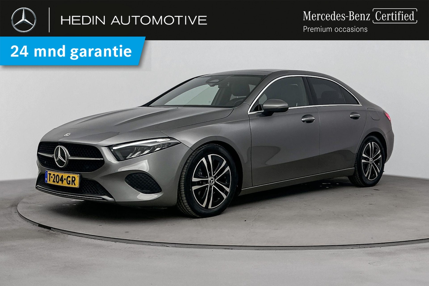 Mercedes-Benz A-klasse - A 180 Limousine Automaat Luxury Line | Premium Pakket | Panoramadak | Parktronic met camer - AutoWereld.nl