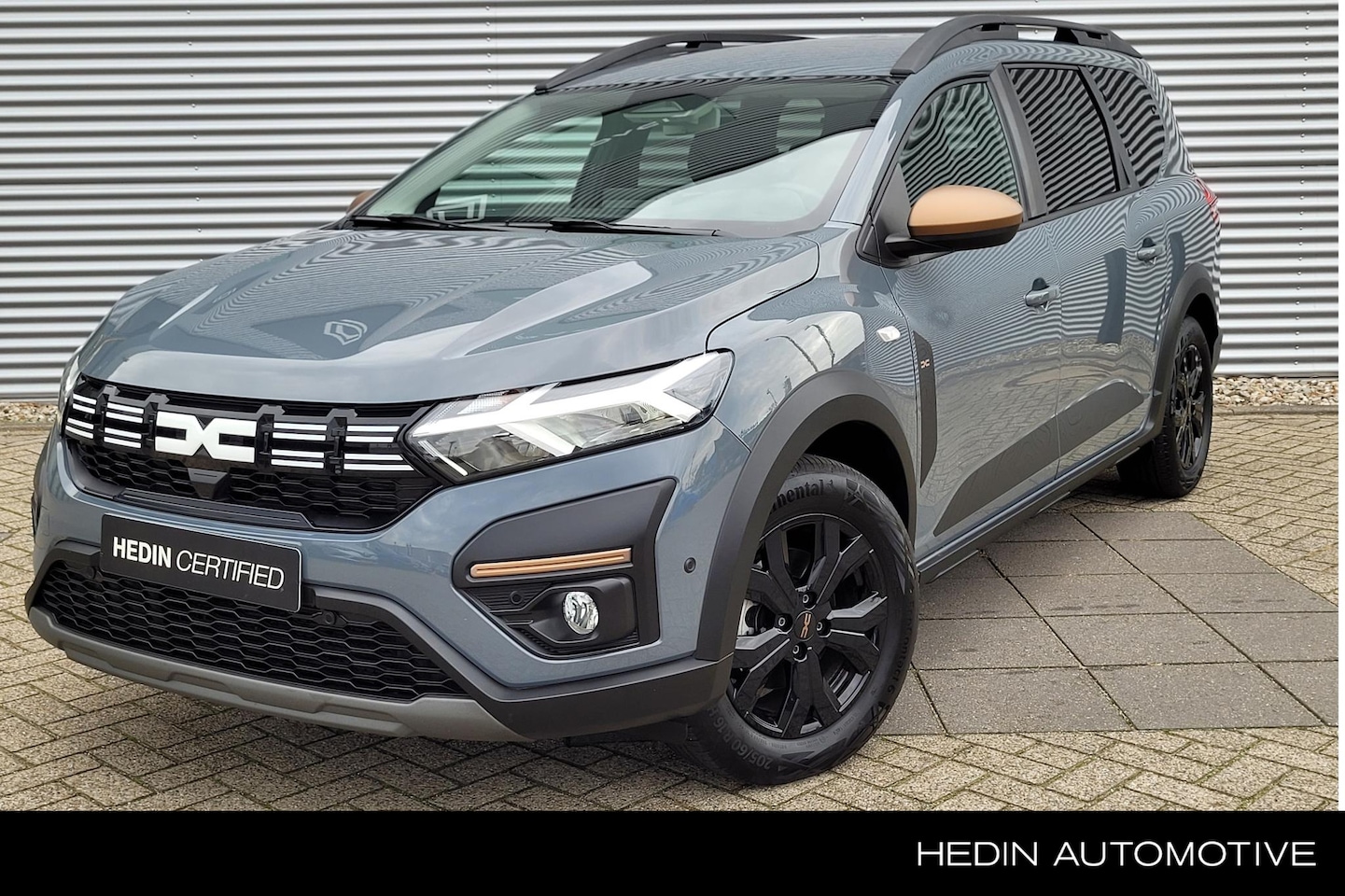 Dacia Jogger - Hybrid 145 aut. Extreme 7-Persoons | Camera | Climate Control | Keyless entry | Apple Carp - AutoWereld.nl