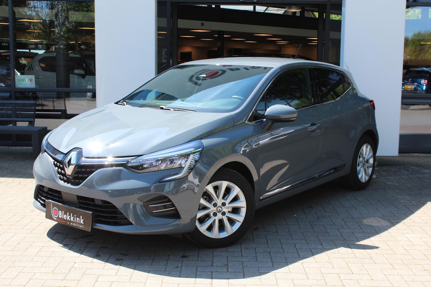 Renault Clio - 1.3 TCe Intens 130 pk EDC AUTOMAAT - AutoWereld.nl