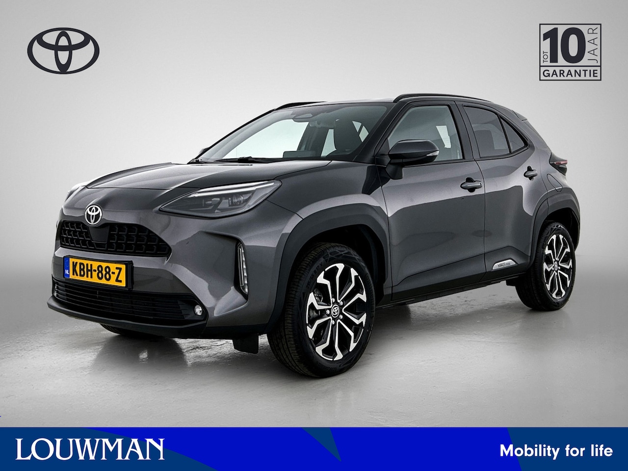 Toyota Yaris Cross - 1.5 Hybrid 115 First Edition + Winter Pakket | Dealeronderhouden | Stoel + Stuurverwarming - AutoWereld.nl