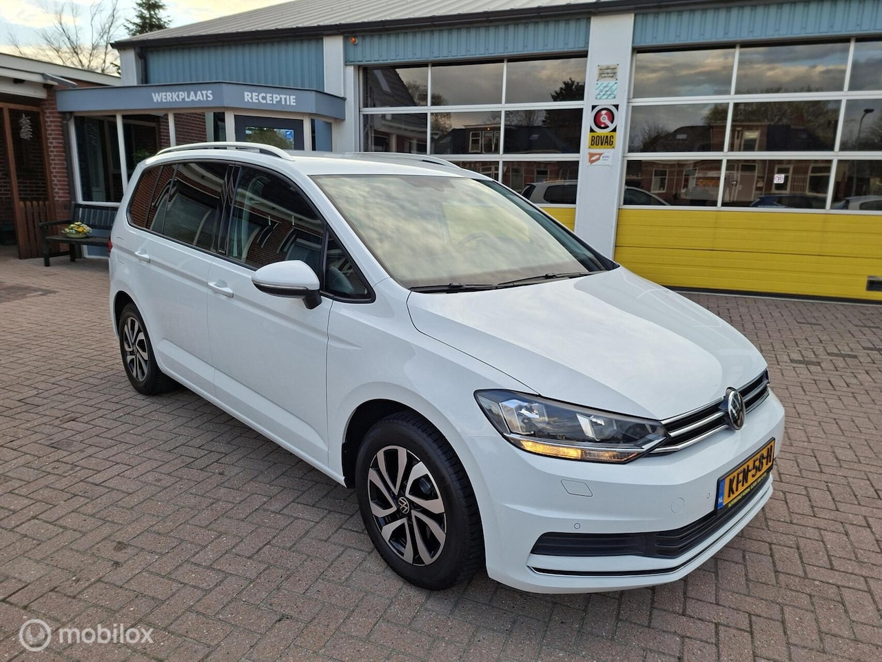 Volkswagen Touran - 1.5 TSI Comfortline Business 7p 1.5 TSI Comfortline Business 7 persoons - AutoWereld.nl