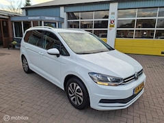 Volkswagen Touran - 1.5 TSI Comfortline Business 7 persoons