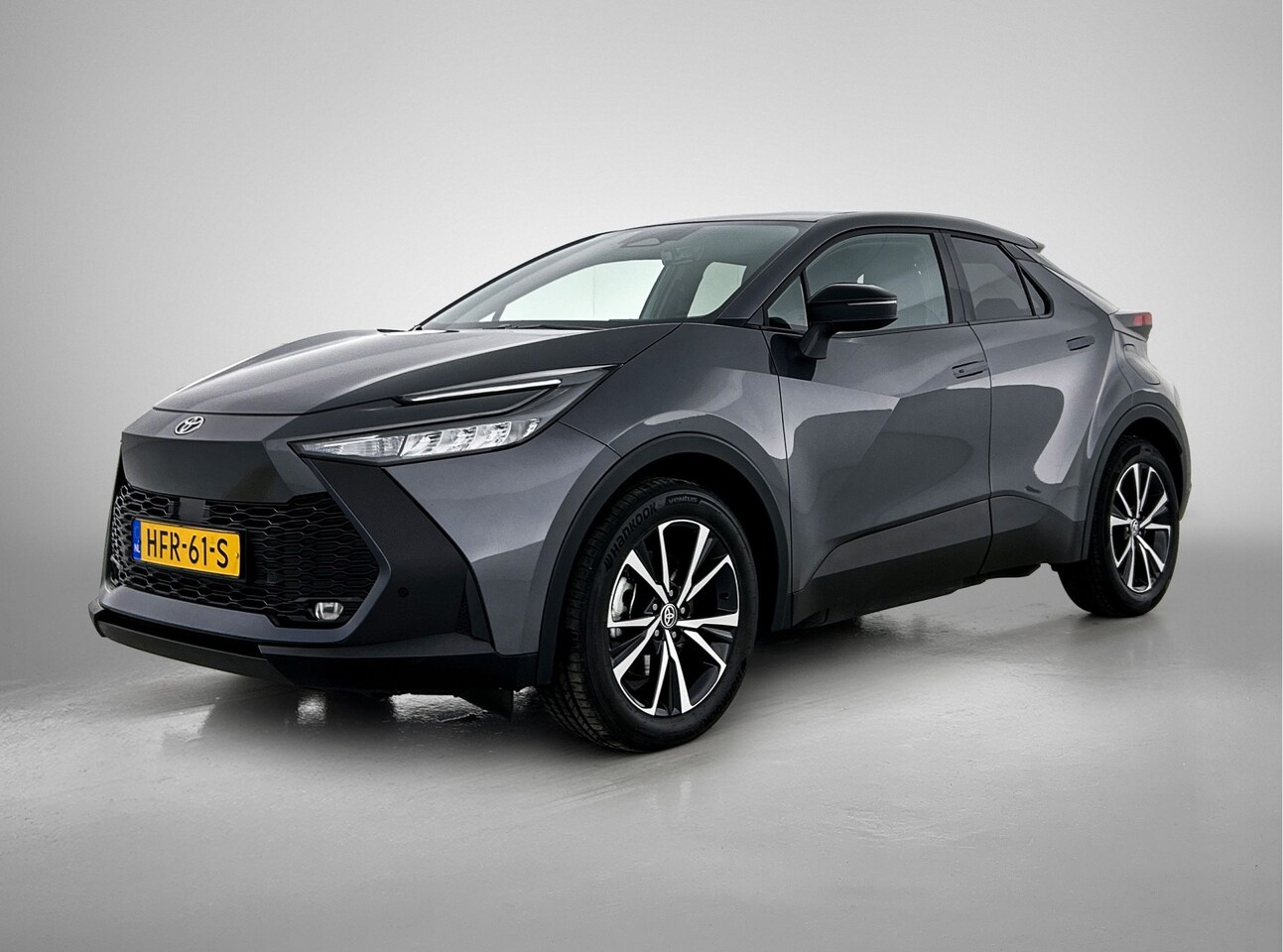 Toyota C-HR - 2.0 Plug-in Hybrid 220 Dynamic | Stoel-/stuurverwarming | Achteruitrijcamera | Parkeersens - AutoWereld.nl