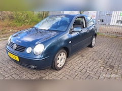Volkswagen Polo - 1.4-16V Highline