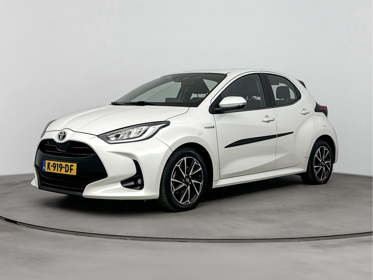 Toyota Yaris - 1.5 Hybrid Dynamic | Achteruitrijcamera | Apple Carplay/Android Auto | - AutoWereld.nl