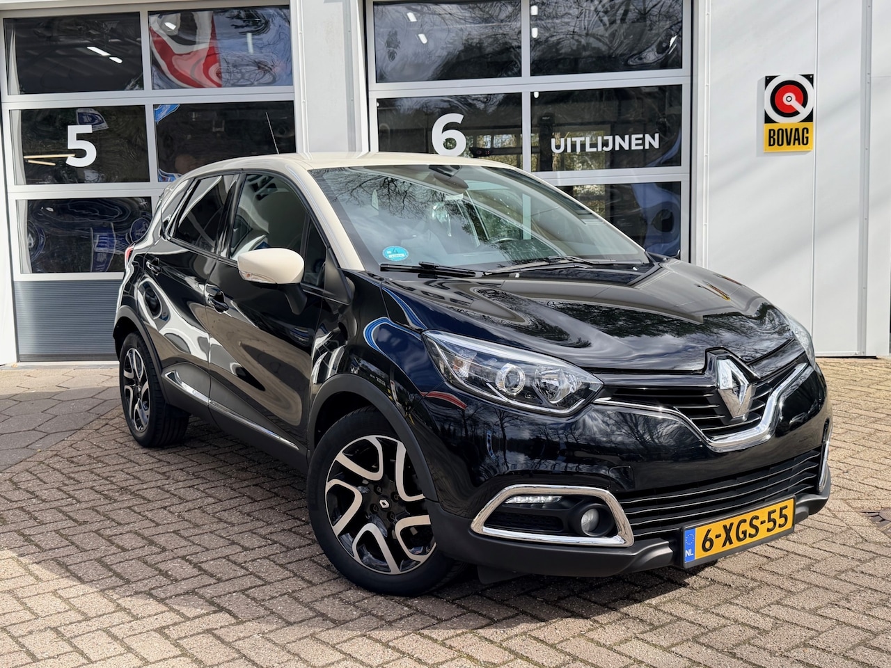 Renault Captur - 1.2 TCe Dynamique Automaat/ Navi/ Trekhaak - AutoWereld.nl