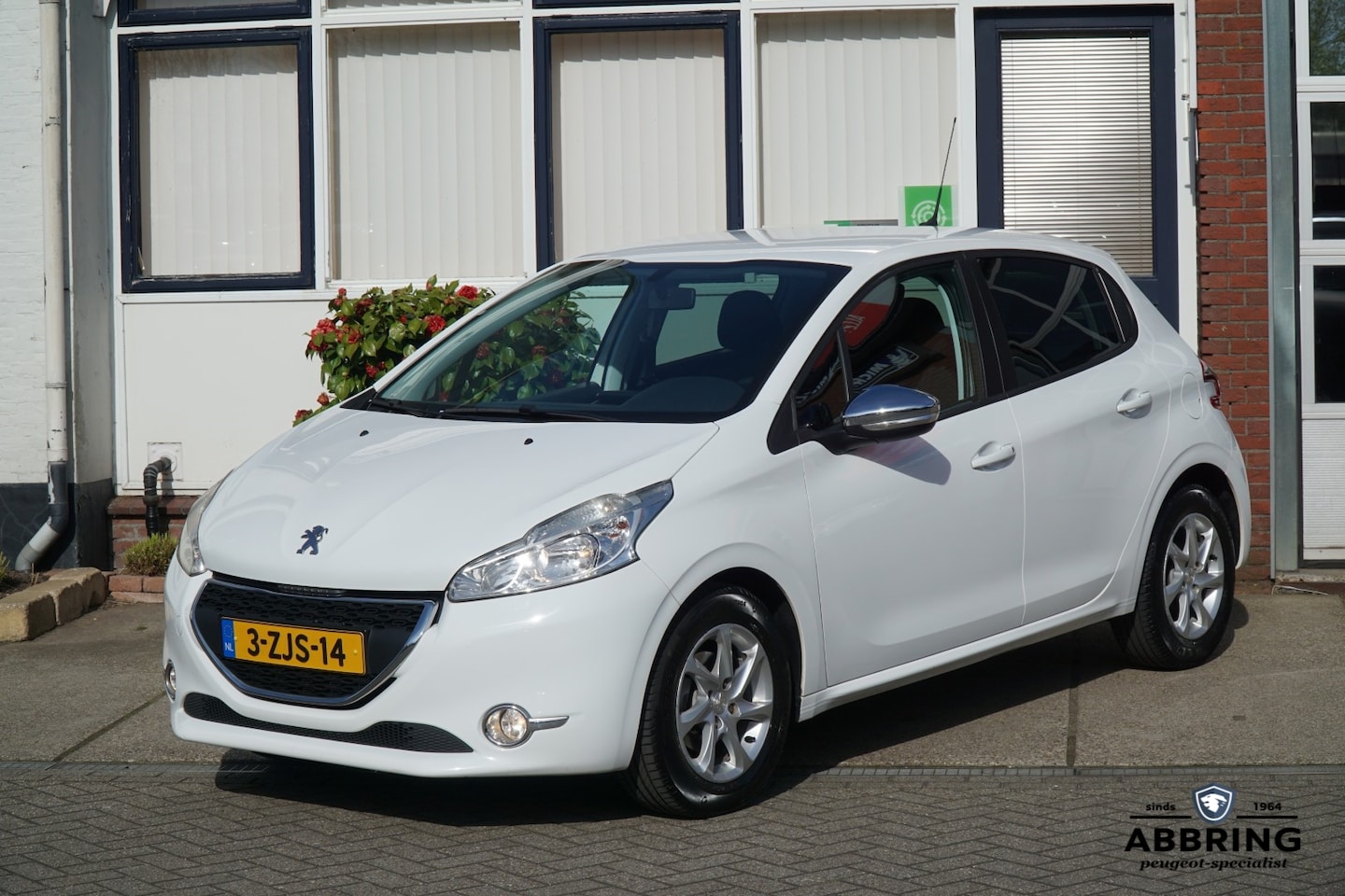 Peugeot 208 - Style sinds 2017 in onderhoud - AutoWereld.nl