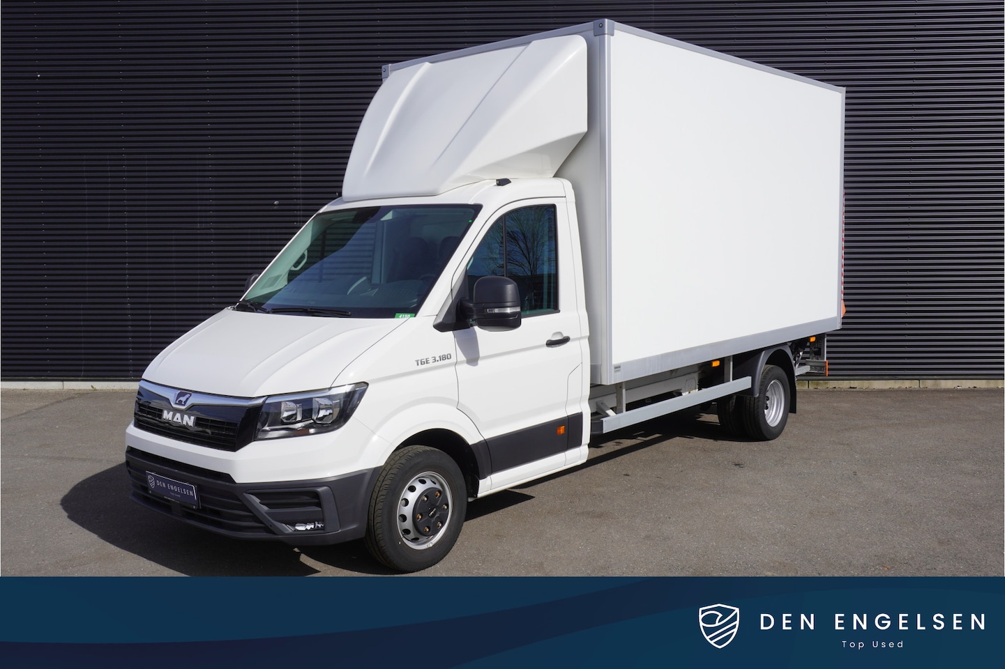 MAN TGE - 180pk Dubbellucht Bakwagen Laadklep Apple Carplay Cruise control Airco 3-Zits Multifunctio - AutoWereld.nl