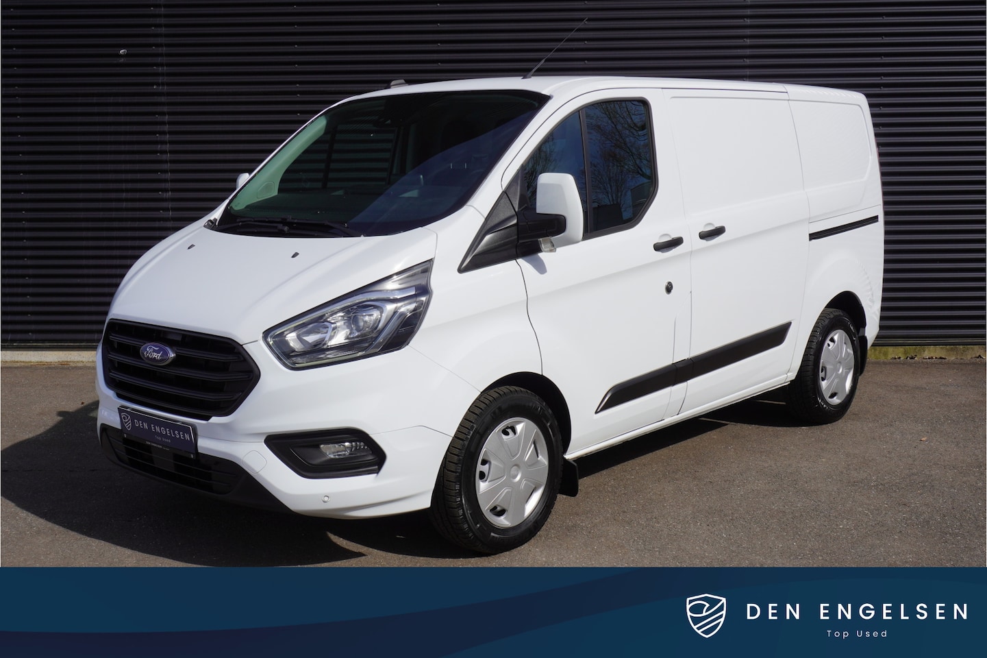Ford Transit Custom - 131pk Automaat L1 2x Schuifdeur Apple Carplay Trekhaak Camera Cruise control Parkersensore - AutoWereld.nl