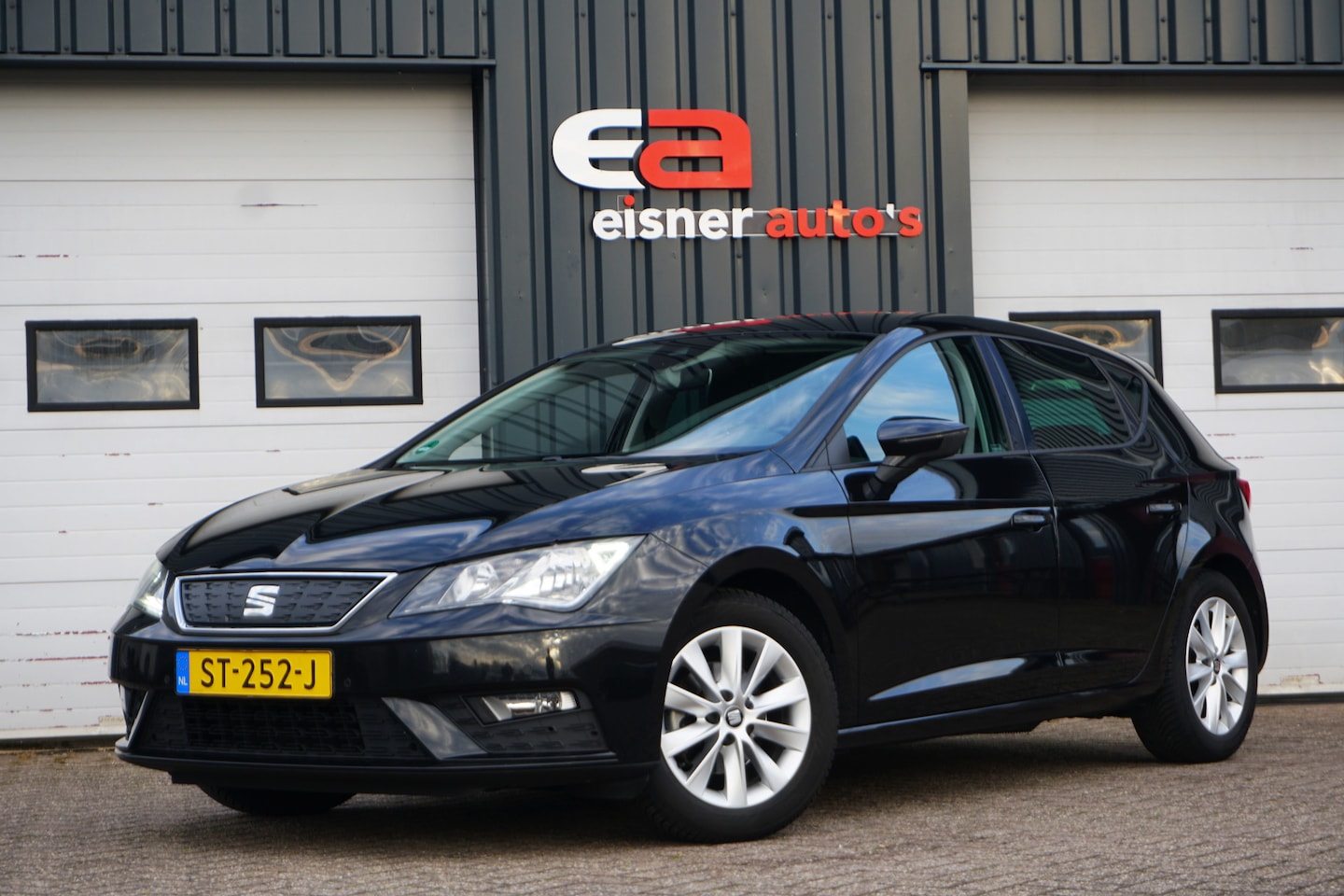 SEAT Leon - 1.0 TSI Style Intense | CARPLAY | CLIMATE | NAVI | PDC | - AutoWereld.nl