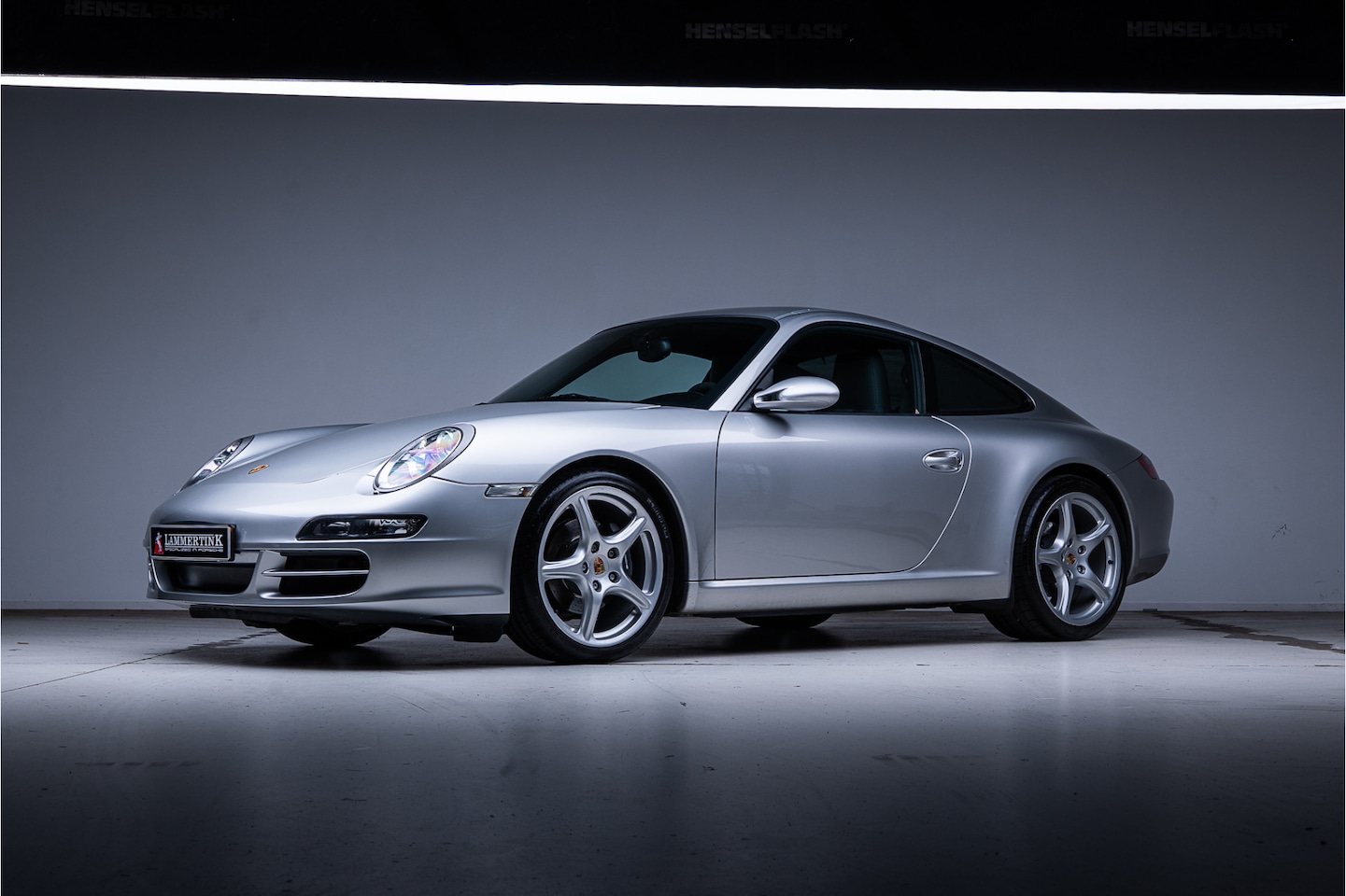 Porsche 911 - 3.6 Carrera Porsche 911 Carrera (997) – Handgeschakeld | Origineel NL | Schuif-/kanteldak - AutoWereld.nl