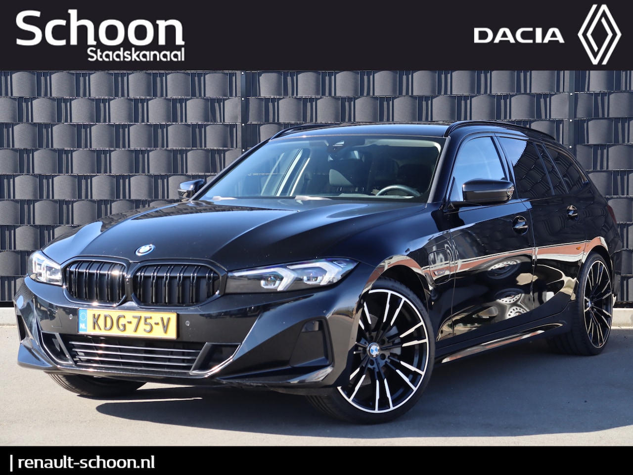 BMW 3-serie Touring - 320e LCI PHEV | Widescreen | Elek. Trekhaak | Stoelverwarming | Navigatie | Carplay - AutoWereld.nl