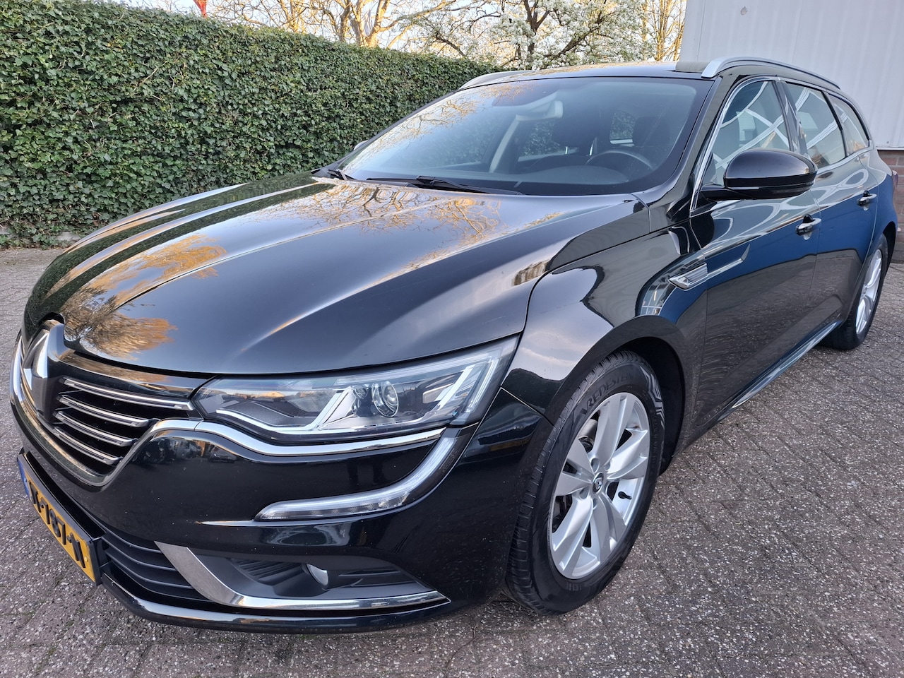 Renault Talisman Estate - 1.6 TCe Zen CLIMAT/CRUISE/PDC/NAVI 150PK - AutoWereld.nl