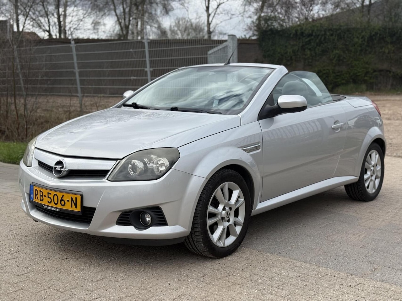 Opel Tigra TwinTop - 1.4-16V Sport CABRIO - AutoWereld.nl