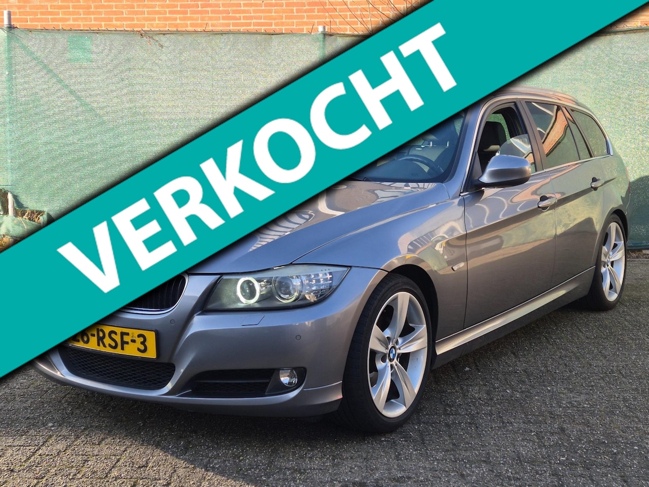 BMW 3-serie Touring - 320d Luxury Line 2011 *EXPORTPRIJS* - AutoWereld.nl