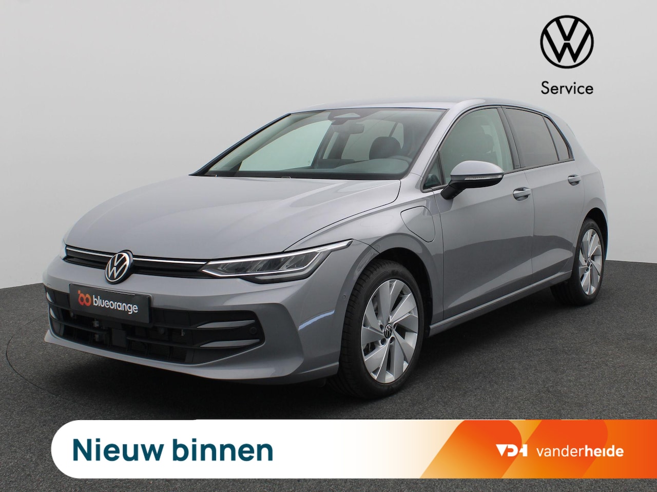 Volkswagen Golf - 1.5 eHybrid Life Edition 204PK DSG Trekhaak, Memorystoel, Ergo Active Stoelen, 17" LM Velg - AutoWereld.nl