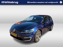 Volkswagen e-Golf - E-DITION / 92% SOH/ CAMERA/ PARK. SENSOREN/ ADAPT. CRUISE/ APP CONNECT/ LED/ NAVI/ 16" LMV