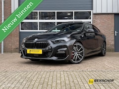 BMW 2-serie Gran Coupé - 220i M Sport Panodak Kuipstoelen Harman Kardon Virtaul Navi Carplay Camera