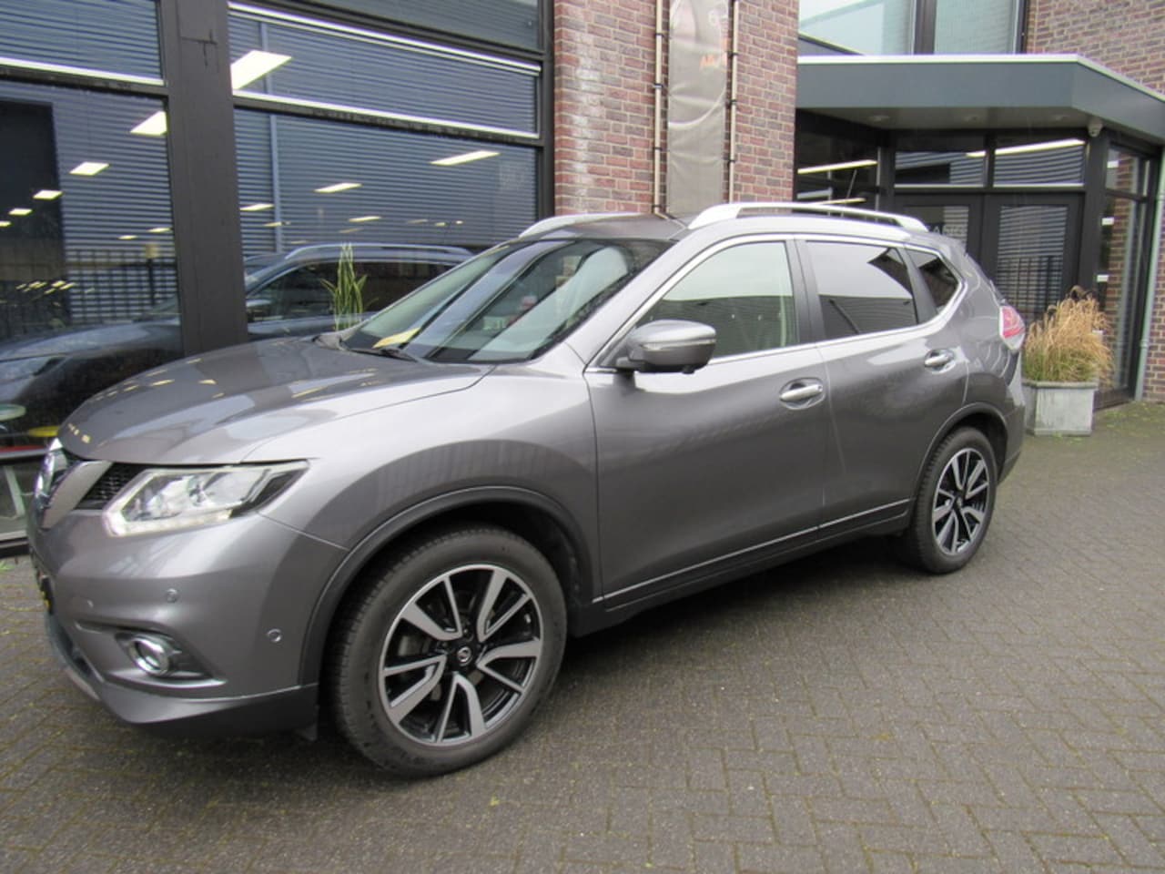 Nissan X-Trail - 1.6 dCi 130pk Xtronic Tekna - AutoWereld.nl