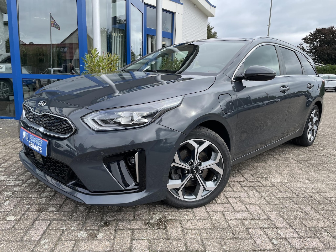 Kia Cee'd Sportswagon - Ceed 1.6 GDI PHEV ExecutiveLine FULL OPTION | 10 jaar garantie, Schuifdak, Stoelventilatie - AutoWereld.nl