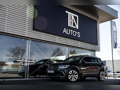 Volkswagen Tiguan - 1.4 TSI eHybrid R-Line | Keyless | Leder | Matrix LED | Panodak | Trekhaak | 20" | 360-cam