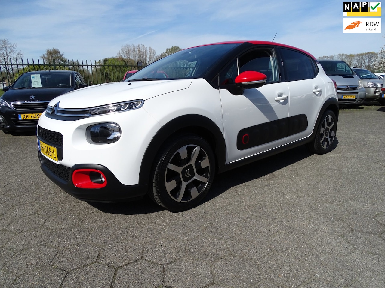 Citroën C3 - 1.2 PureTech Shine AIRCO/NAV/CRUISE/CAMERA/5 DEURS - AutoWereld.nl