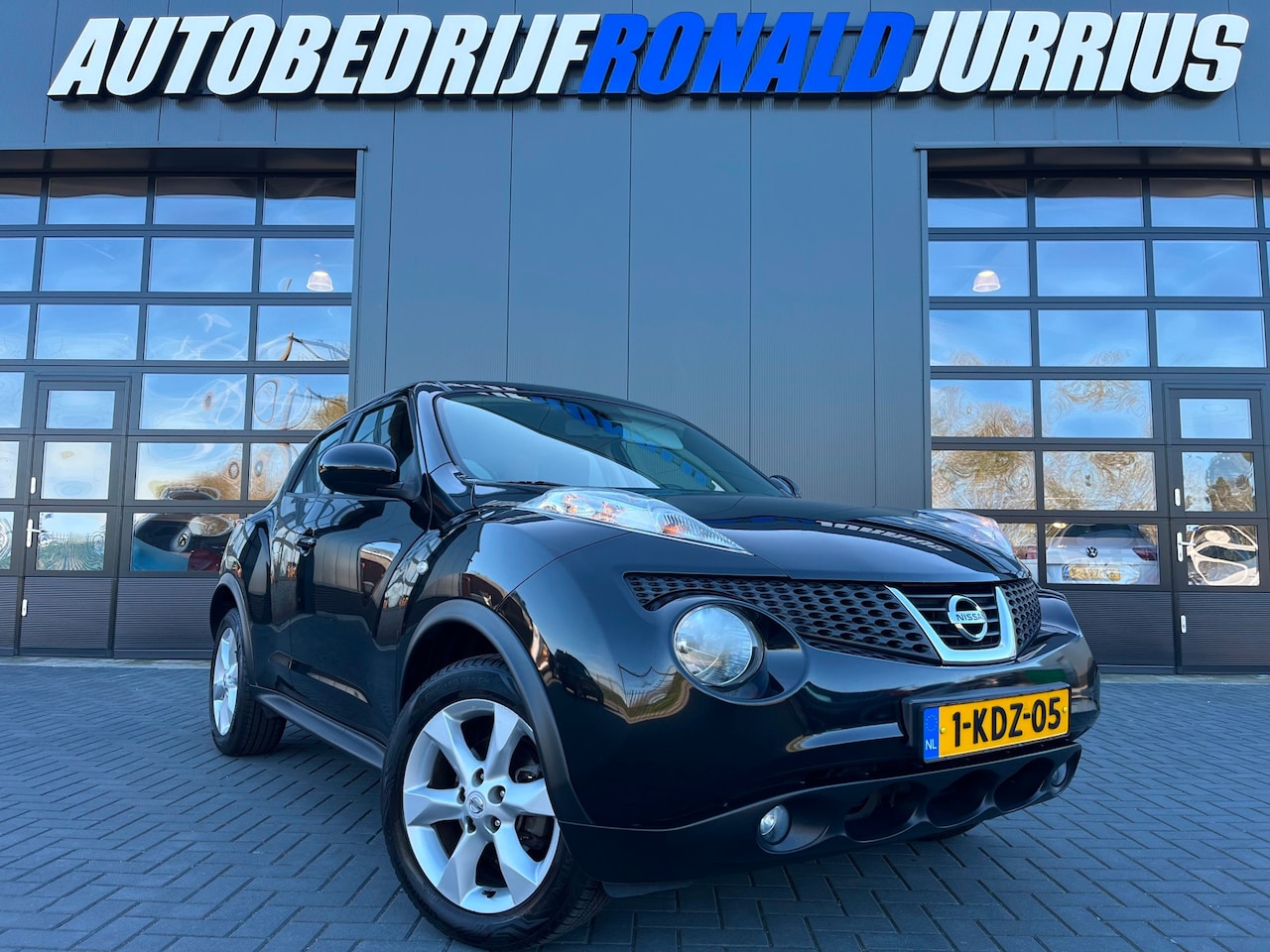 Nissan Juke - 1.6 Acenta NL.Auto/Automaat/Climatronic/Cruise-Control/All Season/Goed Onderhouden - AutoWereld.nl