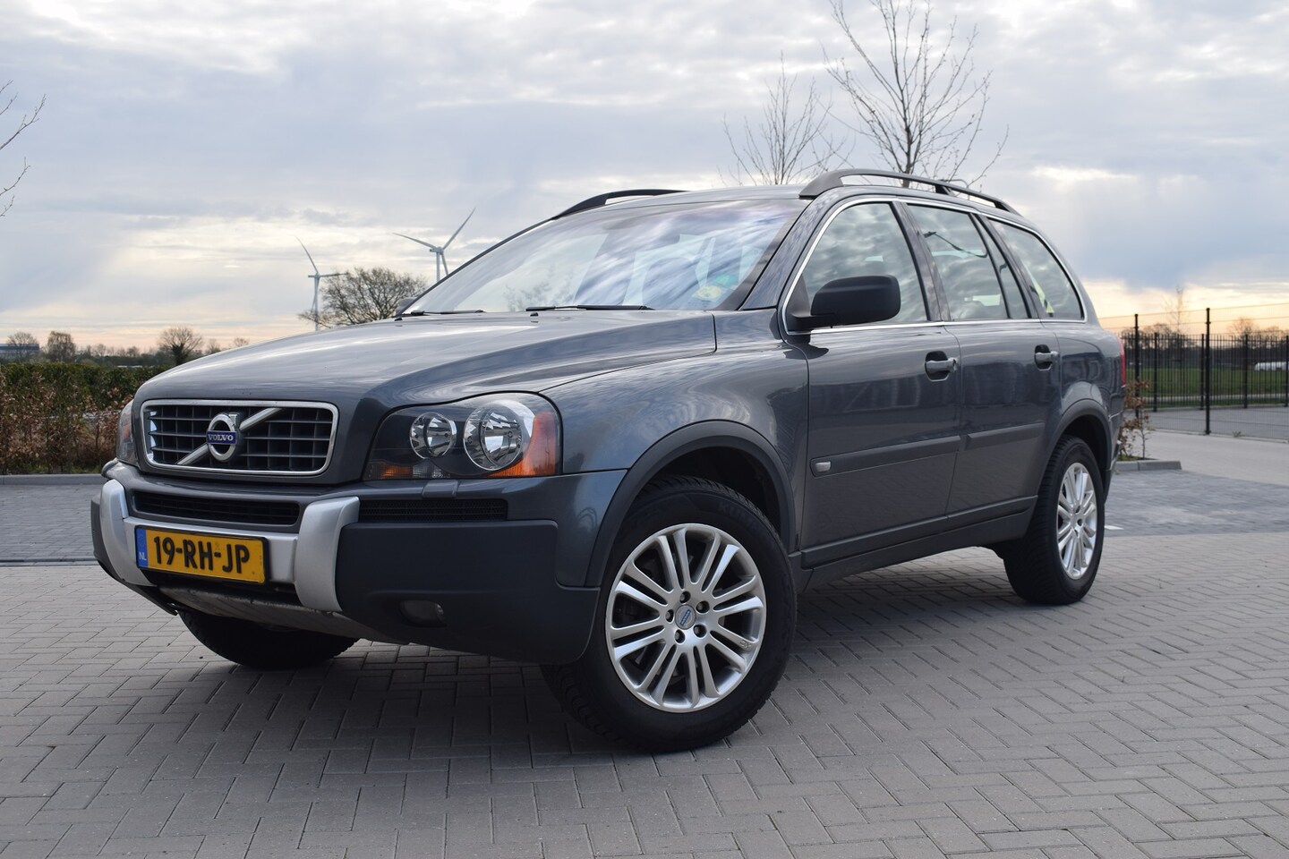 Volvo XC90 - 2.5 T 210pk Summum | Handgeschakeld | 7-Persoons | Nieuwe APK - AutoWereld.nl