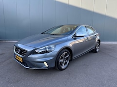 Volvo V40 - 2.0 D2 R-Design Bns TREKHAAK | ONDERHOUDSBOEKJE