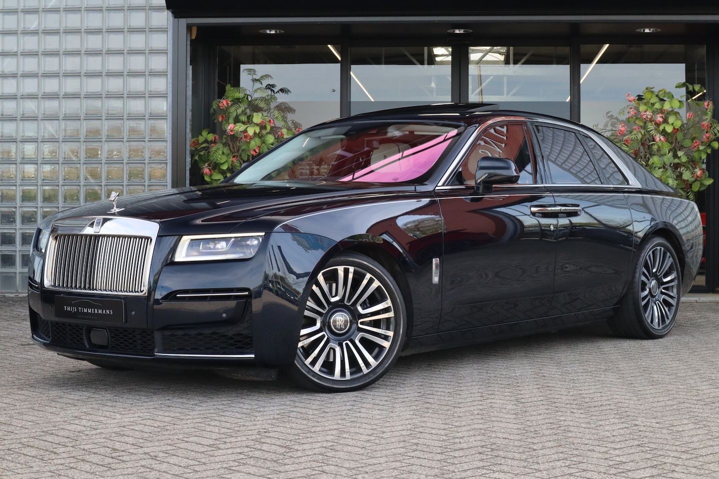 Rolls-Royce Ghost - 6.75 V12 | Massagestoelen, Panoramadak, Stoelverwarming, Stuurverwarming, Adaptive CC, Koe - AutoWereld.nl