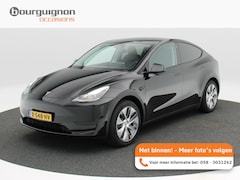 Tesla Model Y - RWD 58 kWh 238 Pk | Trekhaak | Panoramadak | Stoel/Stuur Verwarming | 360° Camera | Adapti