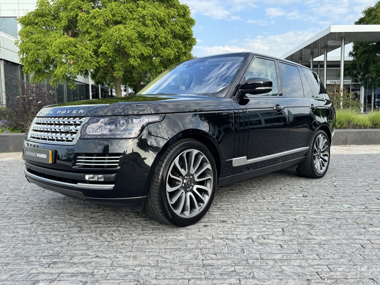 Land Rover Range Rover - 3.0 TDV6 Autobiography / Pano / - AutoWereld.nl